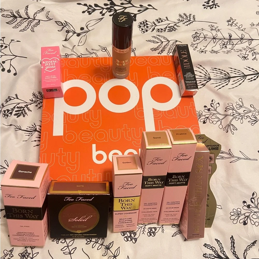 Too Faced Foundation - sand - Picture 4 of 4